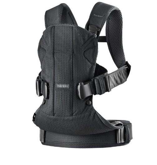 מנשא תינוק קידמי One בד נושם 3D Mes - שחור Black בייבי ביורן מנשא תינוק קידמי One בד נושם 3D Mes - שחור Black בייבי ביורן